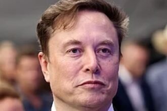 मस्क का मास्टरप्लान, काम से आजादी:मस्क ऐसी दुनिया बनाने पर जुटे, जहां अरबों रोबोट इंसानों की हर समस्या हल करेंगे