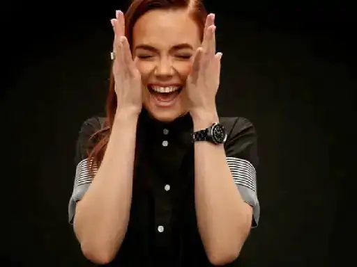 गलतियों पर खुद को न कोसें, तनाव हंसी में उड़ाएं:मनोवैज्ञानिक का दावा- खुद की गलतियों पर हंसना लोगों को आपसे मानवीय रूप से जोड़ता है; इससे आत्मविश्वास मजबूत होगा