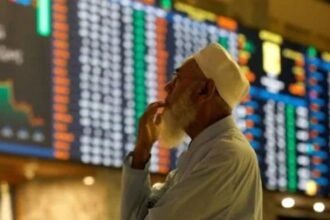 Pakistan Stock Market Plunges 5000 Points