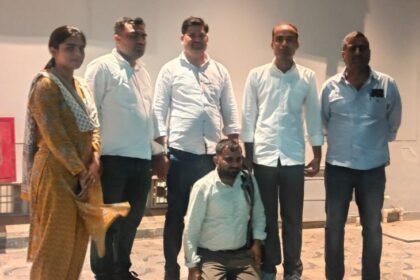 नशीली दवाइयों का अवैध कारोबारी आरोपी गिरफ्तार:3 साल से फरार था 25 हजार का ईनामी, पत्नी से मिलने पहुंचे आरोपी को एएनटीएफ ने जयपुर स्टेशन से पकड़ा