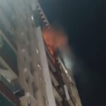 जयपुर अपार्टमेंट में जलता छोड़ा दीया बना आग का कारण:गृह प्रवेश पूजा के बाद फ्लैट में लगी आग; 45 मिनट में पाया काबू, बड़ा हादसा टला