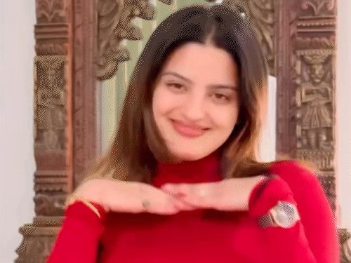 हरियाणवी एक्ट्रेस दिव्यांका सिरोही का निधन:घर पर हार्ट अटैक आया; 50 से ज्यादा गाने कर चुकीं, मासूम शर्मा के साथ भी काम किया