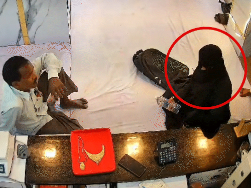 अयोध्या में बुर्का पहनकर लूट करने वाली लड़की हिंदू निकली:खिलौना पिस्टल से की वारदात; बॉयफ्रेंड के साथ बाइक से भागी थी