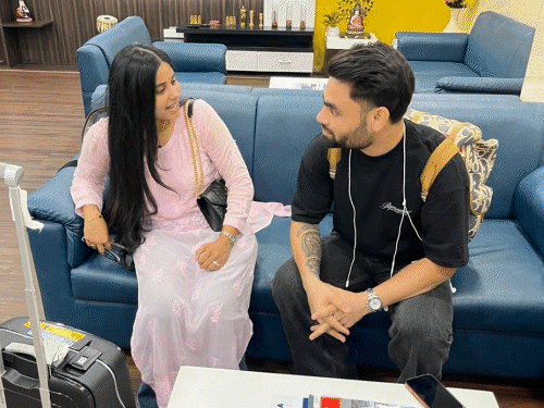 Rinku Singh Varanasi Visit | Priya Saroj Welcomes Cricketer; Kashi Vishwanath Darshan