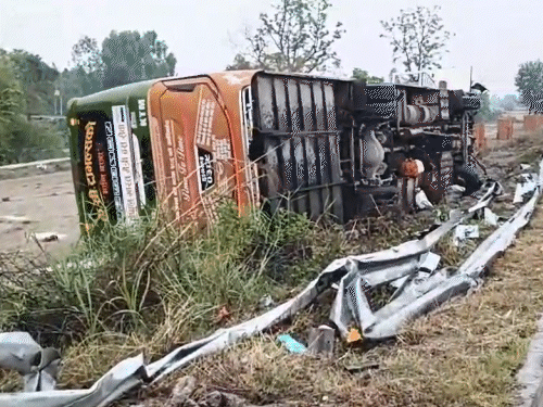 Nepal-Bound Bus Overturns in Udham Singh Nagar, 9 Injured Including Infant