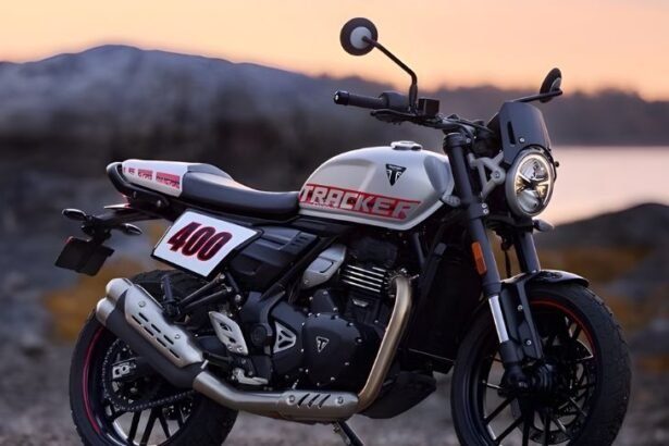ट्रायम्फ ट्रैकर 400 भारत में लॉन्च:40hp पावरफुल बाइक में 17-इंच के अलॉय व्हील, कीमत ₹2.46 लाख