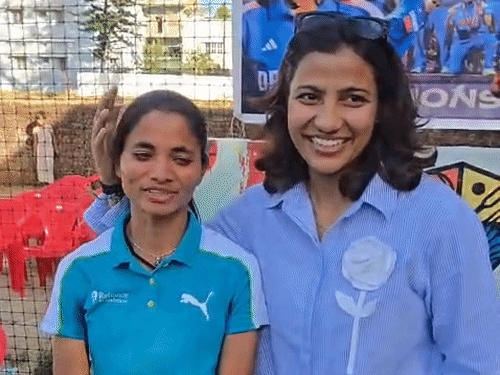 उत्तराखंड की बेटी ने जापान में जीता ब्रॉन्ज मेडल:फटे जूतों की कहानी सुन क्रिकेटर स्नेह राणा ने दिए नए स्पाइक्स, बोलीं- हमेशा साथ निभाऊंगी