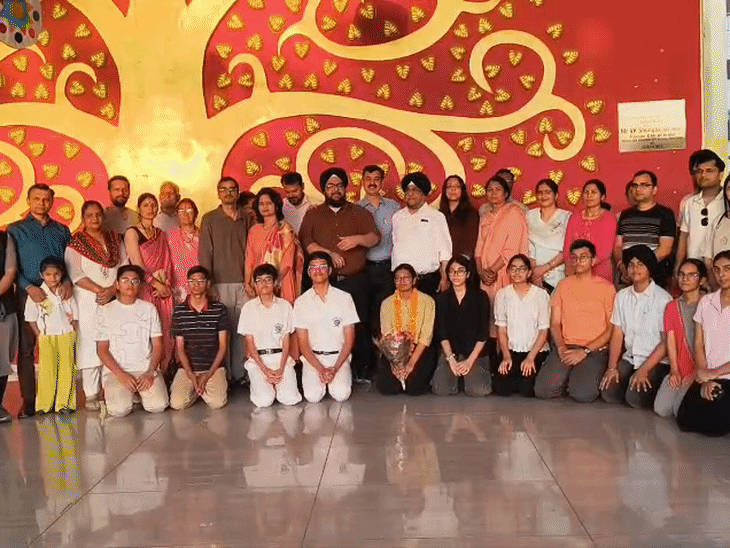 CBSE 10वीं परीक्षा में उत्तराखंड की बेटी ने लहराया परचम:500 में से 500 अंक किए हासिल, माता-पिता और शिक्षकों को दिया सफलता का श्रेय