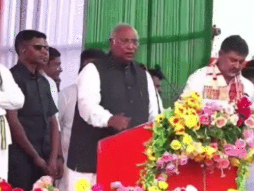 Shah Says Voters Will Respond, Congress Invisible