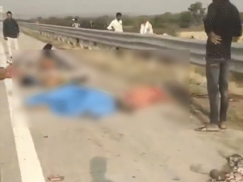 नागपुर-मुंबई एक्सप्रेसवे पर ट्रक-टेम्पो में टक्कर, 8 महिलाओं की मौत:शव सड़क पर बिखरे; तीन लोग घायल, ट्रक चालक गिरफ्तार