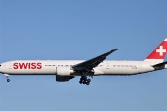 दिल्ली- टेकऑफ के दौरान स्विस फ्लाइट का इंजन फेल:सभी 232 यात्री सुरक्षित; ज्यूरिख जा रही थी फ्लाइट