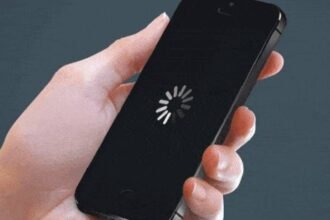 जानबूझकर ‘स्लो’ किए जा रहे पुराने हैंडसेट, ताकि नए बिकें:यूरोप में सख्ती, कंपनियों को 7 साल तक सुनिश्चित करनी होगी स्पेयर पार्ट्स की सप्लाई