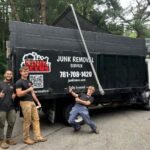 कचरे में ​मिले स्पीकर ने जेन-जी भाईयों को बनाया करोड़प​ति:3.5 लाख रुपए में ट्रक खरीदा, घर-ऑफिस से कचरा उठाया, रीसेल कर बढ़ाया बिजनेस