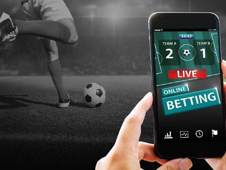 इंग्लिश प्रीमियर लीग में सट्टेबाजी के विज्ञापनों पर रोक:रिसर्च – जीतने के बाद भी फैंस खुश होने की बजाय निराश कि पूरी रकम क्यों नहीं लगाई