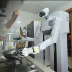 चीन; अब पैंथर संभालेगा घर की कमान:सारे घरेलू काम करने को तैयार है ह्यूमनॉइड रोबोट, डिलीवरी शुरू