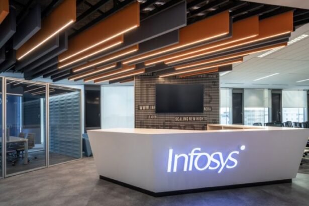 Infosys Q4 Profit ₹8,501 Cr, Revenue Up 13%; ₹25 Dividend For Investors