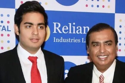 आकाश अंबानी जियो प्लेटफॉर्म्स के मैनेजिंग डायरेक्टर बने:5 साल के लिए मिली जिम्मेदारी, मई-जून तक आ सकता है कंपनी का IPO