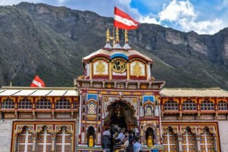 चारधाम यात्रा पर पहुंचे अभिनेता आशुतोष राणा:केदारनाथ-बद्रीनाथ दर्शन कर व्यवस्थाओं की सराहना की, प्रशासन-पुलिस की सराहना की