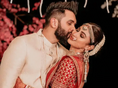 Mouni Roy & Suraj Nambiar Instagram Follow Back Update