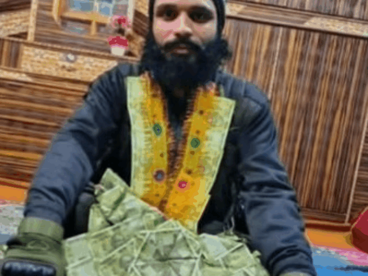 किश्तवाड़ में आतंकी को पनाह देने वाला शिक्षक गिरफ्तार:एक साथी भी पकड़ाया; पुंछ में घुसपैठ की कोशिश में एक आतंकी ढेर, एक घायल