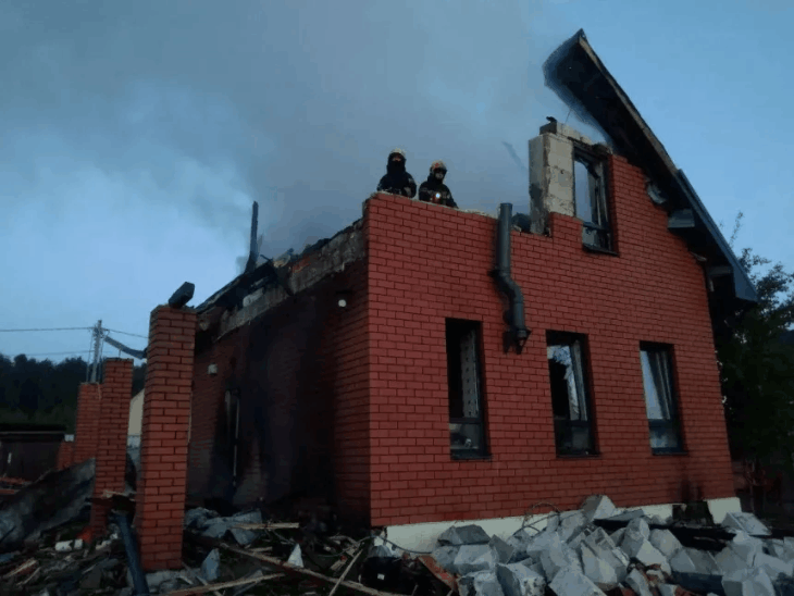Ukraine Drones Attack Russia | Semiconductor Plant, Oil Refinery Targeted