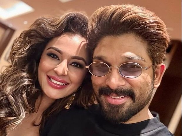 अल्लू अर्जुन की प्रॉपर्टी कहे जाने पर भड़कीं एक्ट्रेस:प्राइवेट जेट की फोटो पर आए कमेंट्स, फटकार लगाकर बोलीं- महिला किसी की प्रॉपर्टी नहीं