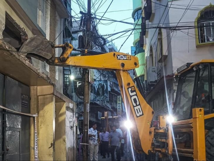 Kolkata TMC Office Demolished | Clock Tower Illegal