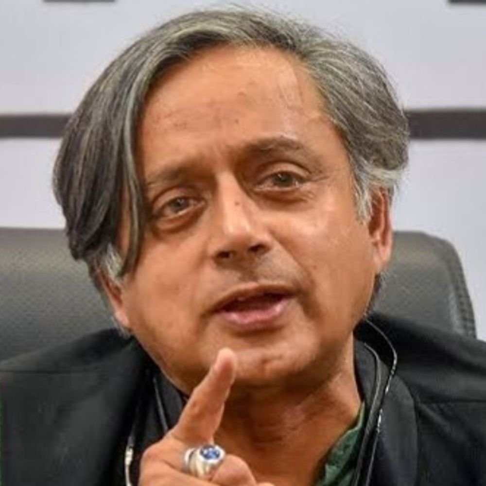 शशि थरूर के पीएम मोदी के बर्थडे विश में ग्रामर मिस्टेक, सोशल मीडिया पर चर्चा शशि थरूर के पीएम मोदी के बर्थडे विश में ग्रामर मिस्टेक, सोशल मीडिया पर चर्चा