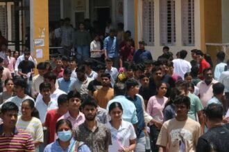 महाराष्ट्र TET पेपर लीक मामला: आगरा की प्रिंटिंग प्रेस से जूते के सोल में छिपाकर निकाला गया पेपर, 8 हजार रुपए में बेचा